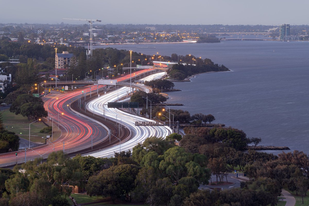 NATUREBYNATHAN's tweet photo. Perth city has been showing off lately! #Swanriver #perth #seeaustralia #wathedreamstate @WestAustralia @Australia https://t.co/X6V2UX2pnE