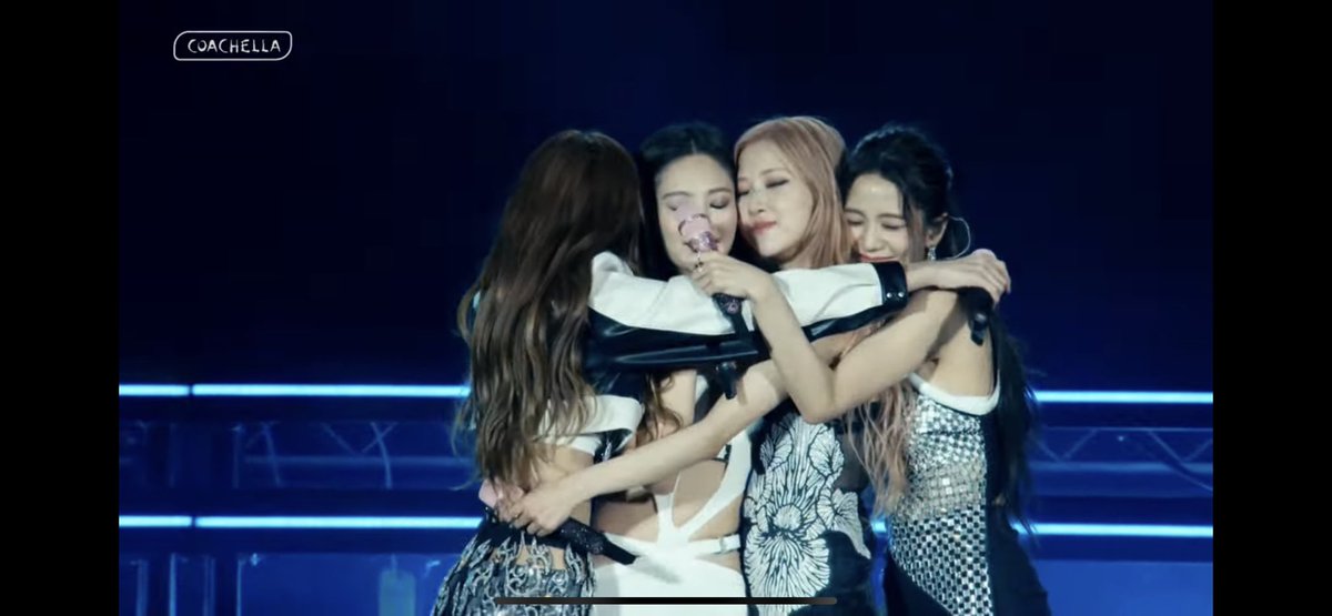 innerpinkchild's tweet photo. FOREVER PROUD OF YOU https://t.co/rx2f5omiwV