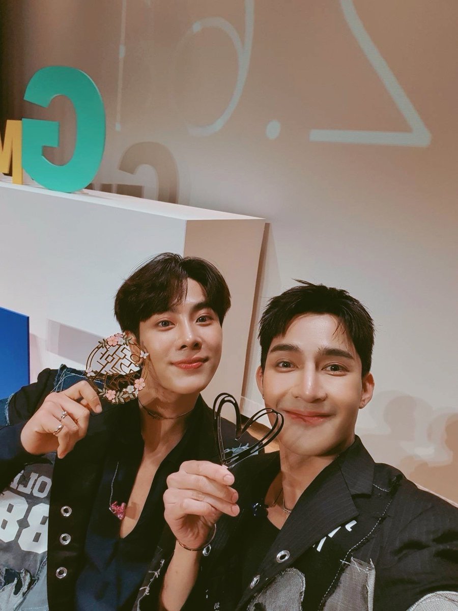 earthmix_kaoli's tweet photo. ㅁㅊ 너무 ㄱㅇㅇ ㅋㅋㅋㅋㅋ🥲
과정                         결과 https://t.co/5qRU50oZov