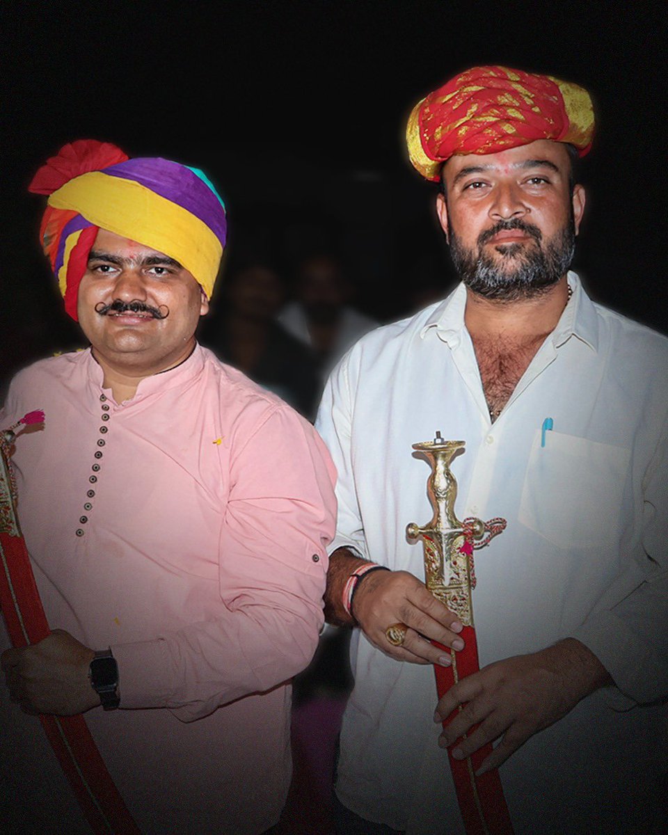 KhavaHemat's tweet photo. આજના યુવાનો માં શક્તિ છે, વિનંતી કરીએ કે પ્રદર્શન કરવા ઉપર મજબૂર ના કરતા 🙏
#i_support_yuvrajshinh https://t.co/GwxhiSQBVV