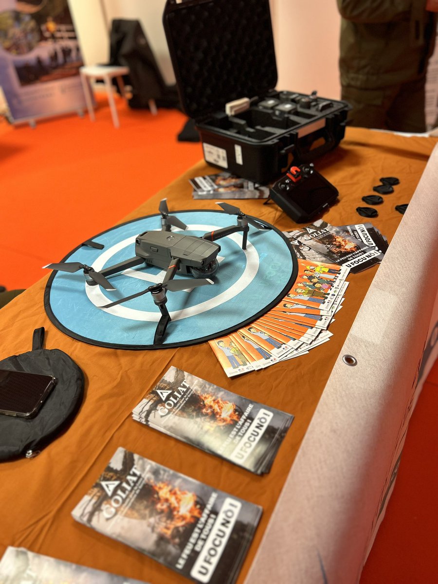 guidini_bruno's tweet image. #GOLIAT: Journée sensibilisation risque incendie, aménagement territoire DFPI @IsulaCorsica  #dfci #Forsap : création entretien ouvrages,brûlage dirigé feu tactique, surveillance, attaque feux naissants, abattage,élagage,drone @UnivCorse @sis_2b  @Sis2a  @urmLisa @ONFOfficiel