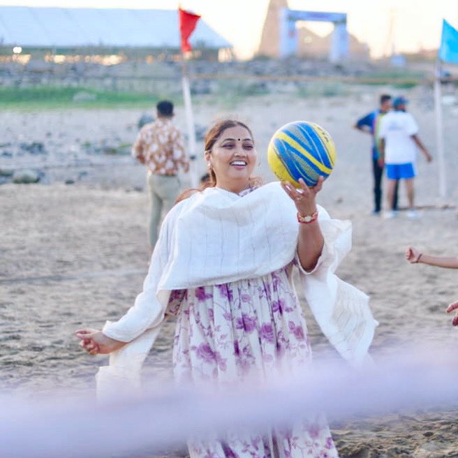 BhanubenMLA's tweet photo. Beach Volleyball 🏝️🏐 

#STSangamam https://t.co/jGFzsiWqkR