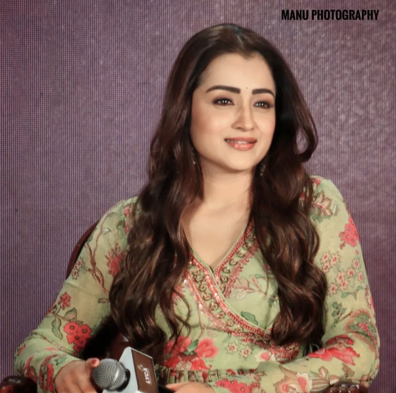 FuYLYN-XwAAnywD?format=jpg&name=large