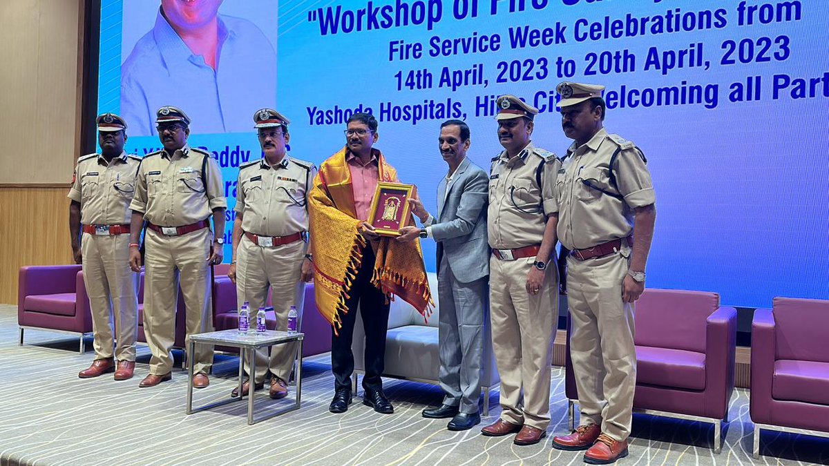 TelanganaFire's tweet photo. Fire Safety in Hospitals at Yashoda Hospital Auditorium, Madhapur, Hyderabad in connection with Fire Service Week. WE SERVE TO SAVE #dial101 #emergency #fireservices https://t.co/xqVBW7DTOT