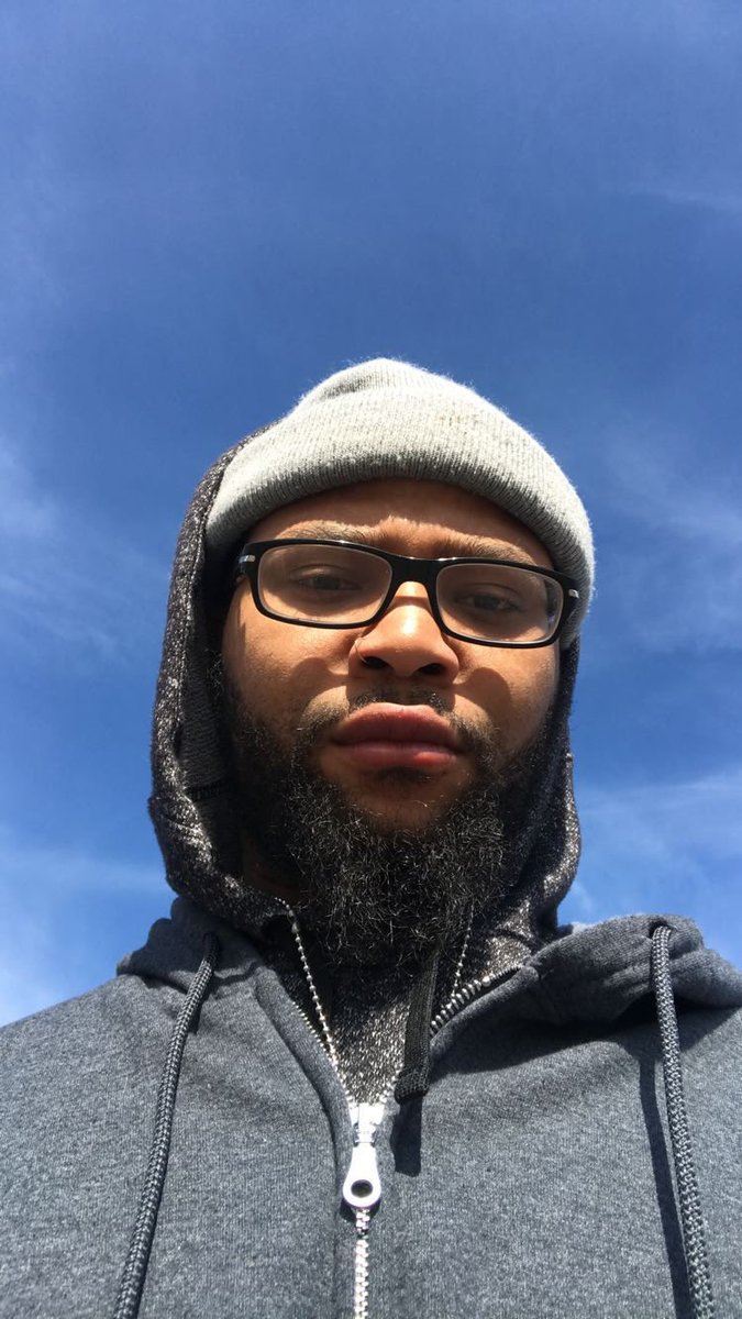Ron_daBarrBaah's tweet photo. Add me on Snapchat! Username: rondopejack https://t.co/NuNx9sW2el https://t.co/5I0hM99XqR