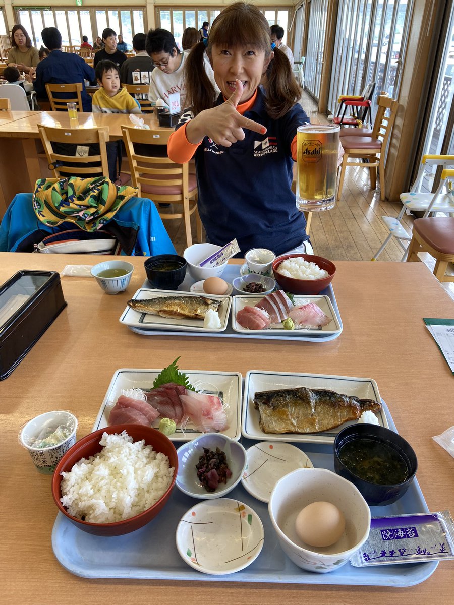 kiittan's tweet photo. ●小笠原外洋レース⛵スタート🚩
●ばんや朝定食🐟で景気付けの泡ゼロbeer🍺
●9:50保田漁港🐟出航⛴→10:50スタート地点着🇯🇵
●弥勒II⛵に大声で応援📣
弥勒IIからも撮影してくれてた👍余裕だね〜😁
●世界の貴帆⛵ロック‼️
やっぱ速いなぁ〜🙆‍♀️
●500mile先の小笠原まで⛵ご安航を〜
●2023/4/23(日) https://t.co/QvxTWLmzGr