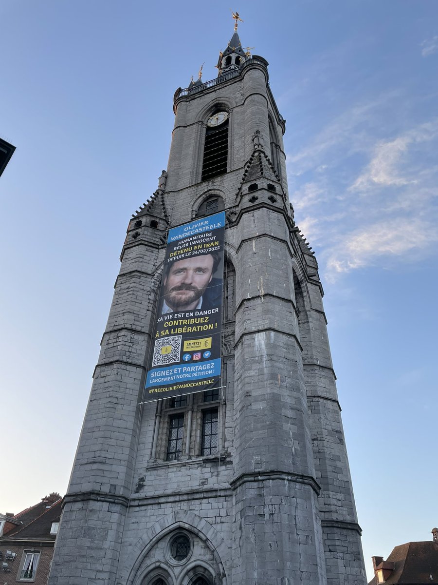 FreeOlivierVDC's tweet photo. Olivier is still watching over Manon but they both remain locked up for now. Support Manon’s action by writing a letter to #BeGov now ✍️ https://t.co/9tfmvJbkMm it’s time to #FreeOlivierVandecasteele bring it to Tournai till 6pm today or email it 🙏 #Belgium4Olivier #NotATarget https://t.co/pAmmkqrNCW