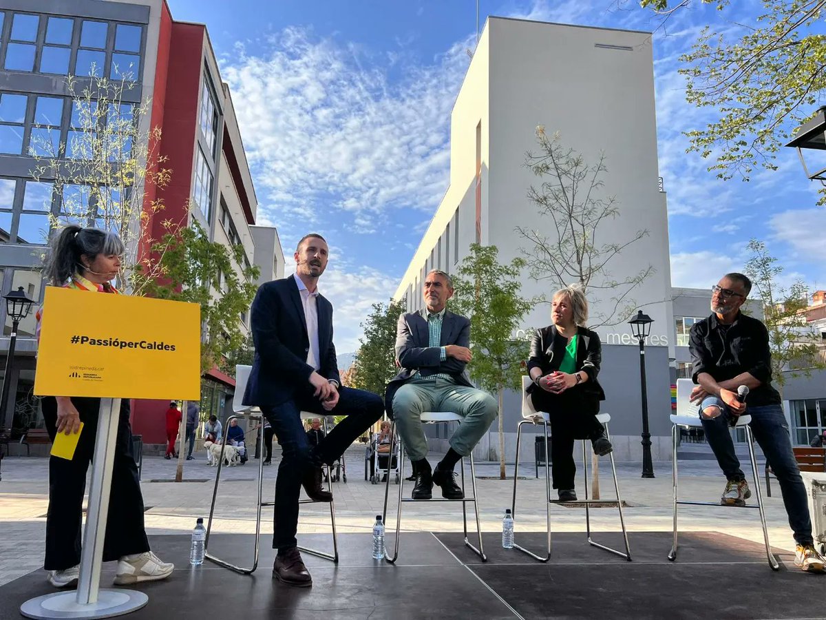 IsidrePineda's tweet photo. Creiem fermament en el potencial de Caldes!!

Els republicans i les republicanes no només som una candidatura, representem un projecte que és aquí per transformar. Som els que fem que les coses passin. 

Sentim #PassióPerCaldes! https://t.co/wrUyQ2njKe