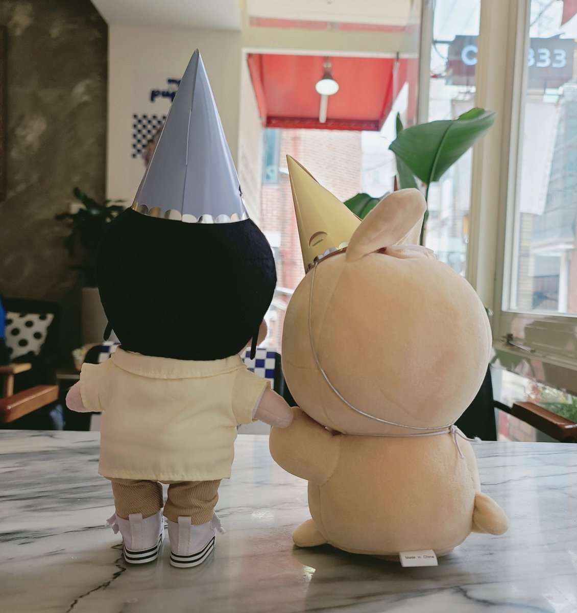 우리 친하게 지내자아. 🐰
