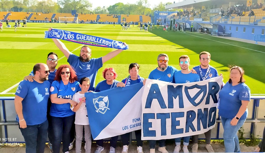 🔵Estamos hechos sal y sin voz, pero no importa. 
🔵Puntazo de oro en casa del líder, que lo es por algo. 

Vamos <a href="/Linares_Dptvo/">Linares Deportivo 💙⚒</a> !!! Tenéis los cojones más gordos de España!!!

(Un abrazo al segurata pelón, que seguro que ya sabe dónde está Linares...)