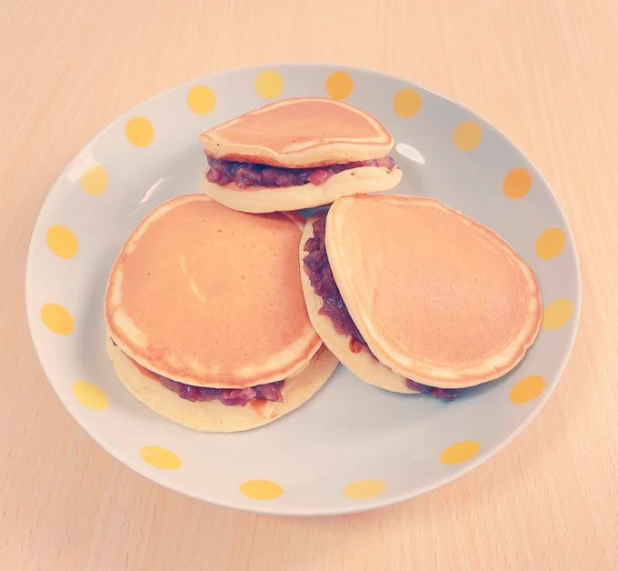 ホットケーキミックスとあんバターで作ったどら焼き完成です 
