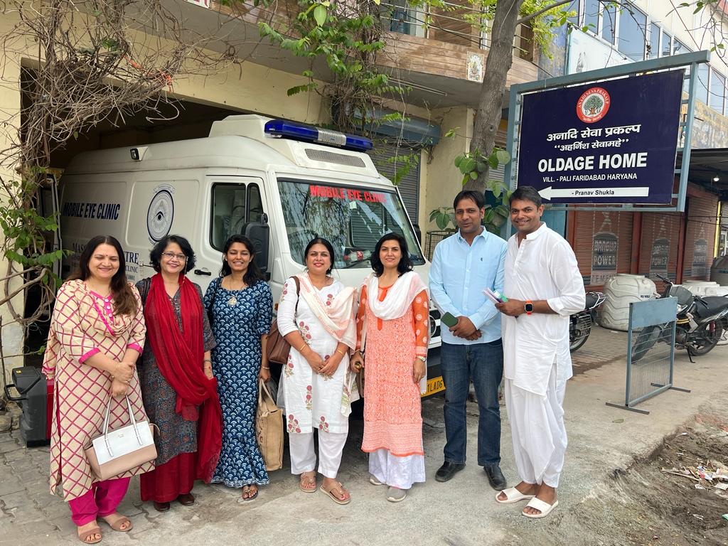 IRSLA organized an eye check up camp on 22nd April,2023 at Anadi seva prakalp , Faridabad. Our member Dr Sonali did eye check up,prescribed medicines to around 31 people. She will be operating 11 people for their cataract in few days. We donated Rs50k at the old age home.