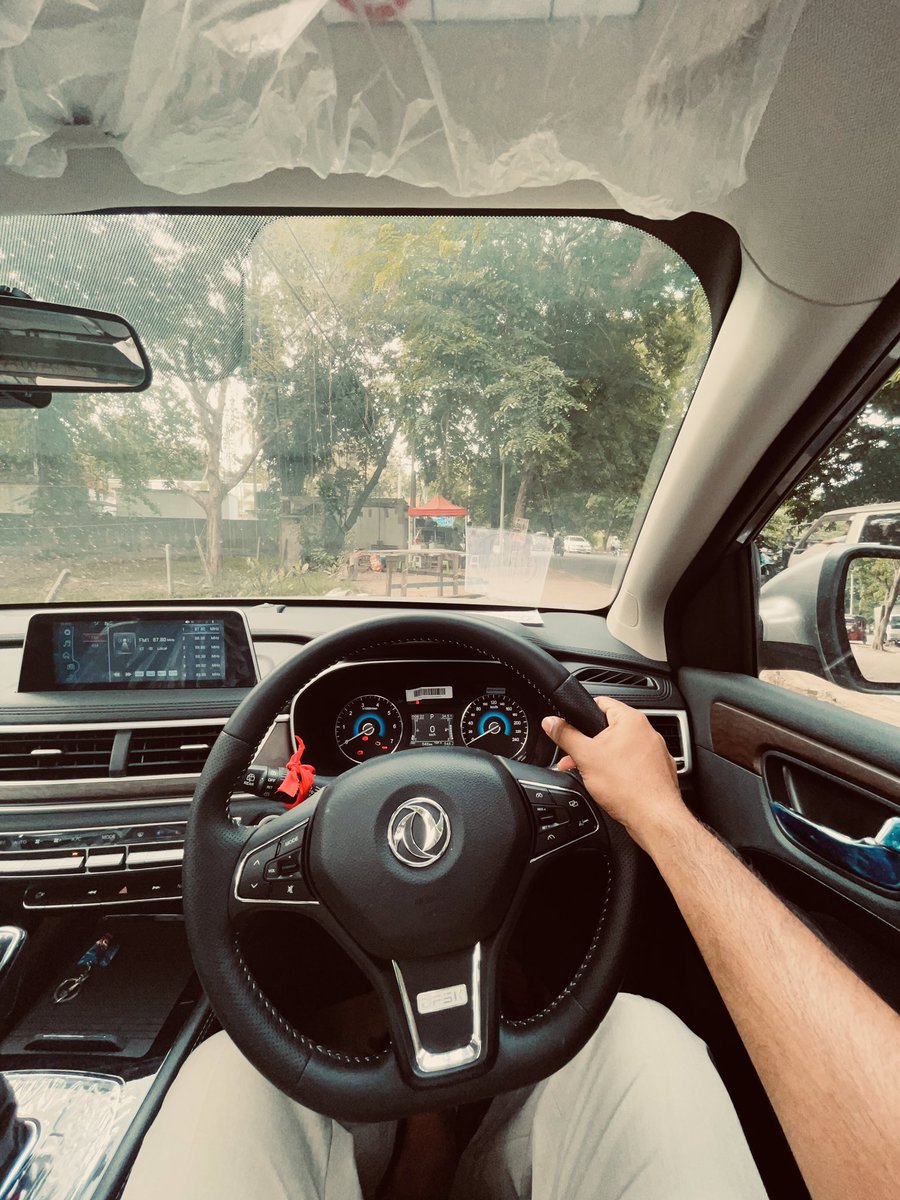 pasindudeshan6's tweet photo. 𝐌𝐢𝐥𝐞𝐬 𝐨𝐟 𝐬𝐦𝐢𝐥𝐞𝐬🌚♥️

#enjoylife #enjoy #love #nature #travel #happy #instagood #photography #instagram #life #lifestyle #smile #goodvibes #happiness #summer #fun #photooftheday #enjoythemoment #beautiful #picoftheday #enjoythelittlethings https://t.co/1pifZ58HV6