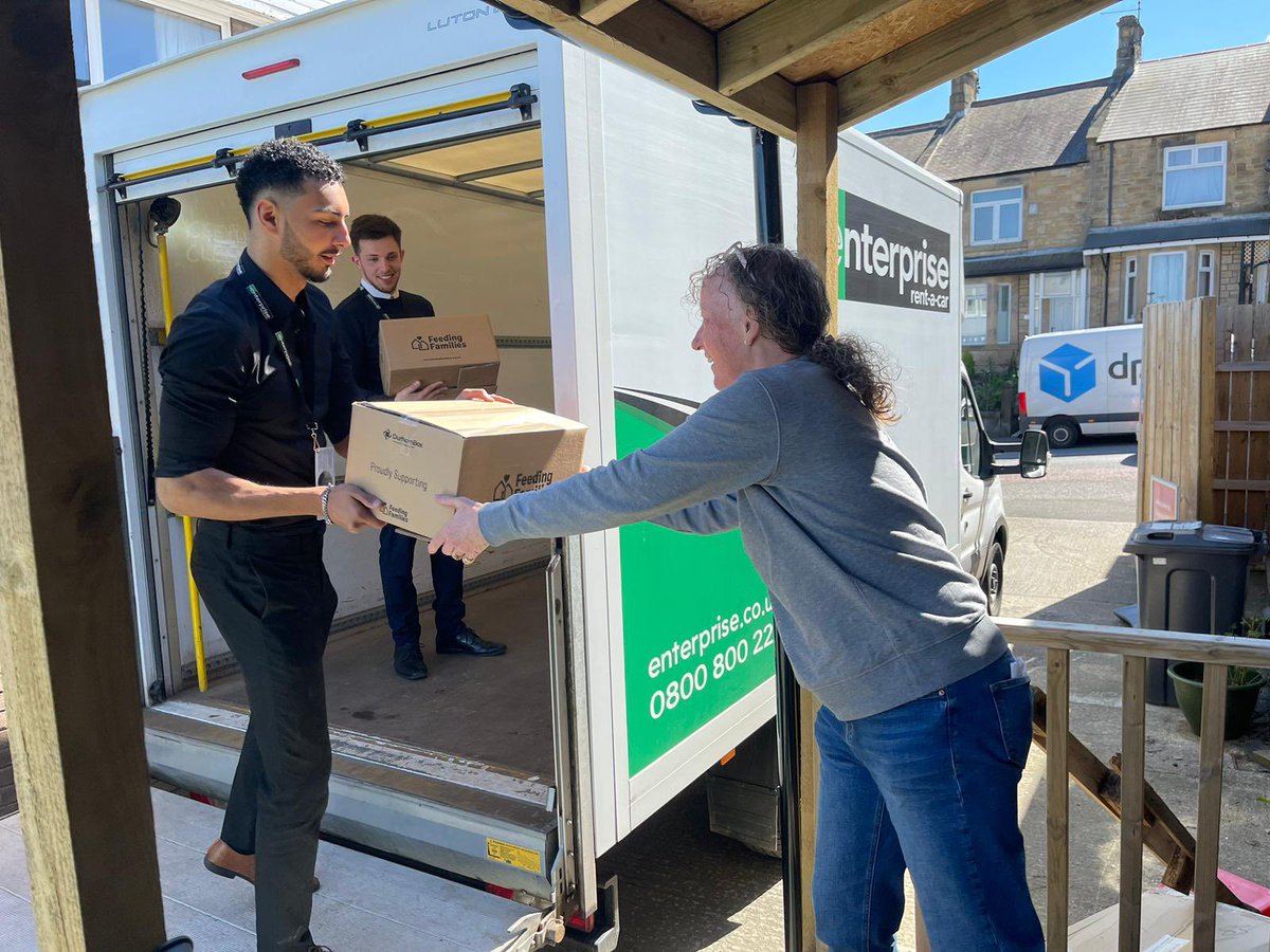 An afternoon well spent helping Feeding Families (UK) in Newcastle finish off the move to their new site!

Big thank you to Mahdi Jabali and Kareem Shaddad for getting involved and lending a hand Thursday 👏🏻 

#volunteeringmatters #enterpriserentacar #iwork4enterprise