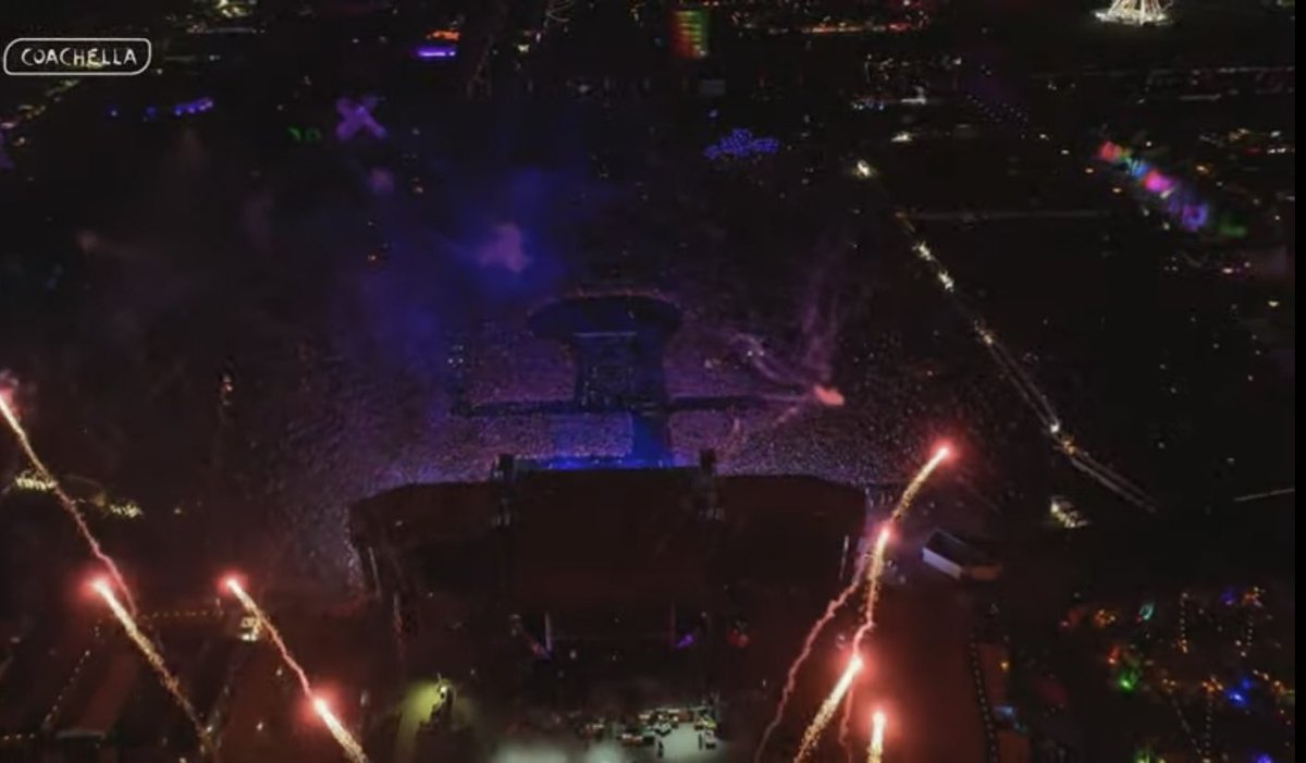 BBU_BLACKPINK's tweet photo. “four girls, who worked really hard all the way from South Korea, HEADLINING THE WORLDS BIGGEST MUSIC FESTIVAL, COACHELLA”

THIS IS A DREAM FOR BLACKPINK and THEY FINALLY MADE IT! IM SO PROUD OF YOU! 🖤💗

PINKCHELLA IN YOUR AREA
#BLACKPINKxCoachella
#PINKCHELLA @BLACKPINK https://t.co/Sn7N5HbEr5