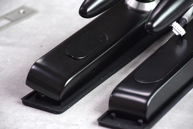 Yorfansmartlock's tweet image. Tuya wifi Aluminum door lock
85 series mortise(3585,4585, 2885 etc)
Waterproof version(option)
Model: YFFW-D1
#tuyawifi #smartlock #wifilock #waterprooflock #passwordlock #tuyasmart #aluminumdoorlock #fingerprintlock #mortiselock #doorhandle #digitaldoorlock #smartdoorlock #lock