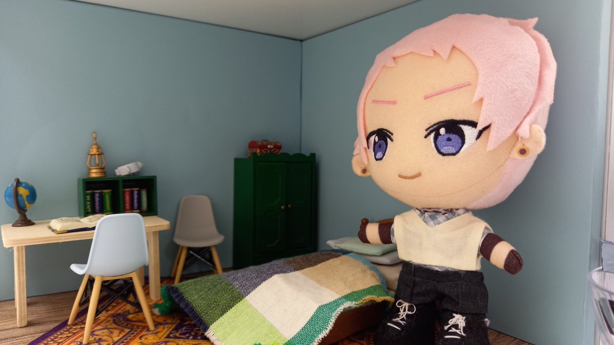 iYvosfayQ0jAryu's tweet photo. nuinui洋服店)@nuinui_youfuku )
でぬい服買った！！！
作家様によるけど、上の服だけなら10センチ用のぬい服でも意外に着れる✌️
ボディースーツは無理やけど😂
下のズボンは11か12用！ https://t.co/NnPZknR0BR