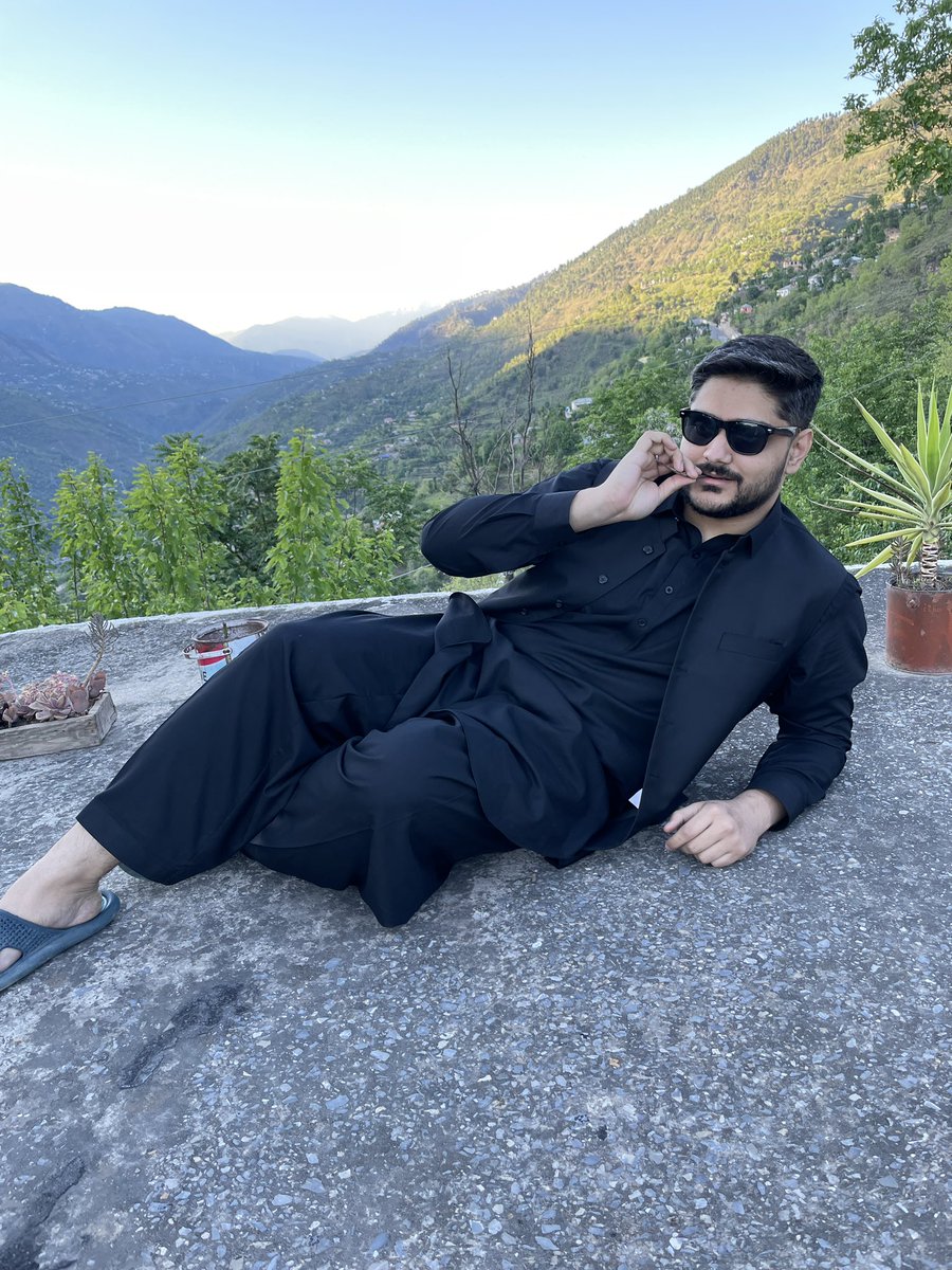 Shkafity tweet media