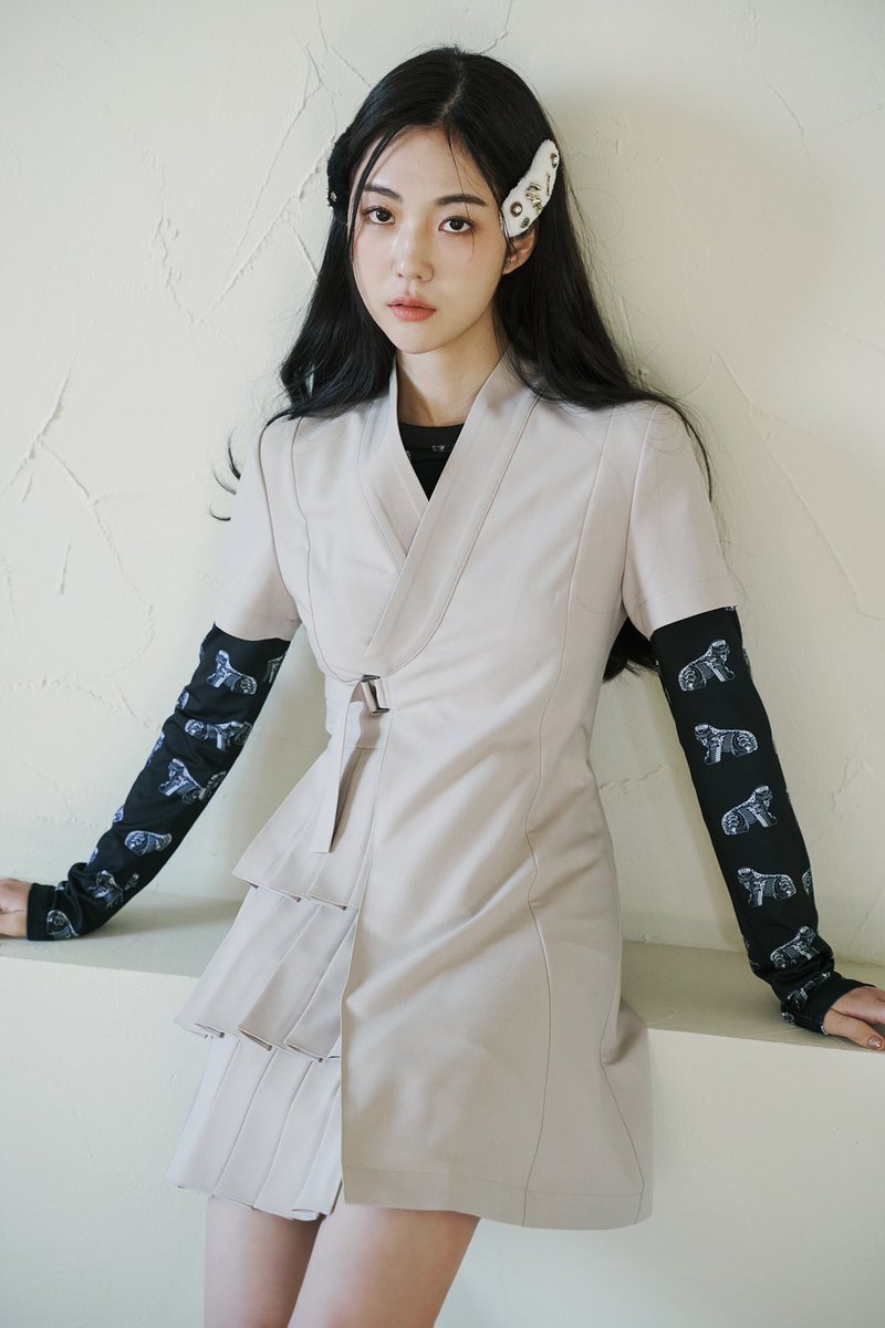 oyatvn's tweet photo. [무지기 원피스]가 공개 예정 프로젝트에 올라왔습니다🎊
이름에서도 아실 수 있듯이 무지기 치마에서
영감을 받아 디자인한 원피스입니다
많은 관심과 공유 부탁드릴게용🔔❣️
https://t.co/0JSSRT6HBB https://t.co/VnWnod59E4