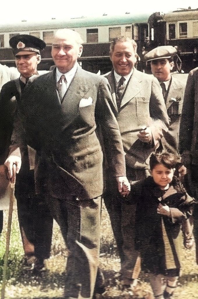 engin_koltuk's tweet photo. Yaşasın 23 Nisan https://t.co/yoSSLmbXJ5