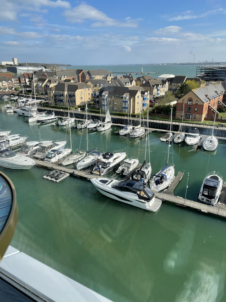 Lisastaffs2018's tweet photo. Second visit to @Harbour_Hotels, Southampton this weekend, fabulous hotel, amazing views, great staff and stunning rooms, looking forward to staying at @Harbour_Hotels St Ives and Salcombe in June. https://t.co/OYr9bYxK05