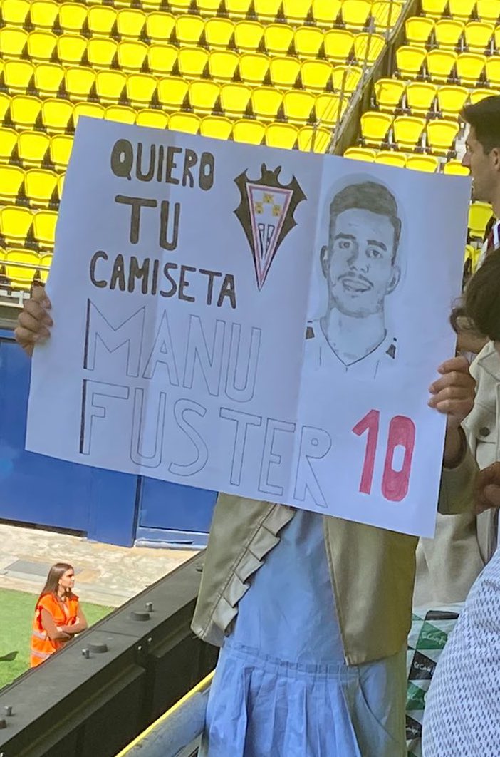 MFuster10's tweet photo. Albacetistas, os necesito una vez más! 😜

El trabajo que esta pequeña dedicó a hacer esa pancarta tan bonita merece recompensa. Me gustaría encontrarla para agradecérselo. 🙌🏻 https://t.co/WGZg8Brj90