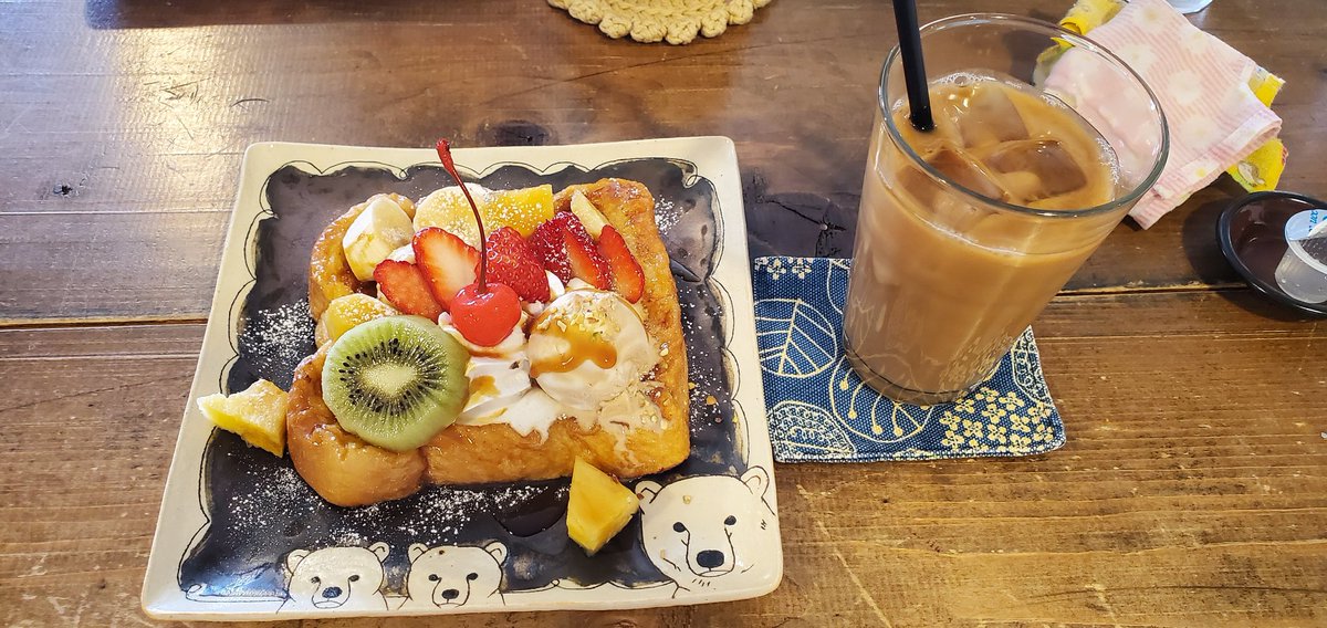 Q09494261's tweet photo. 鬼(ちびっ子)の居ぬ間にカフェおデート https://t.co/CBaDAkBoDv