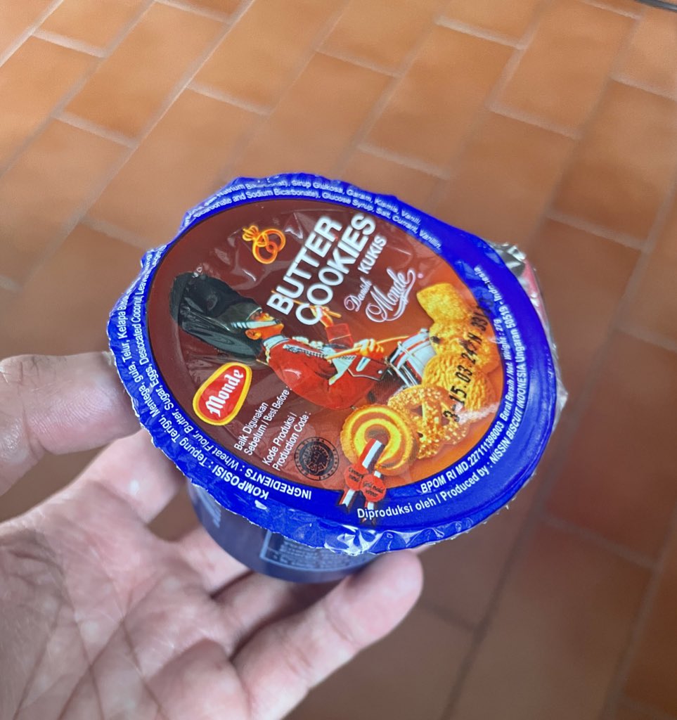 aan__'s tweet photo. Baru tau ada monde versi cup, isinya masing2 jenis satu 😲 https://t.co/iTT7LKd1JI