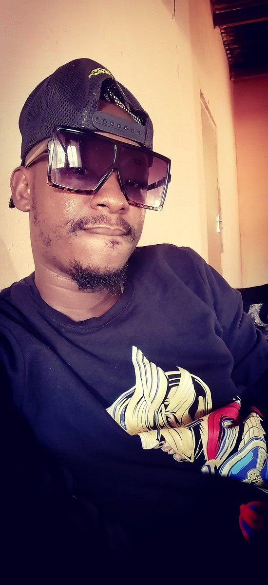 Happy Sunday all and remember Sundays are for Deep house