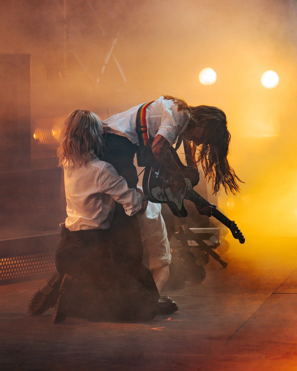 coachella's tweet photo. They ate @xboygeniusx https://t.co/8H1JUfPyTt
