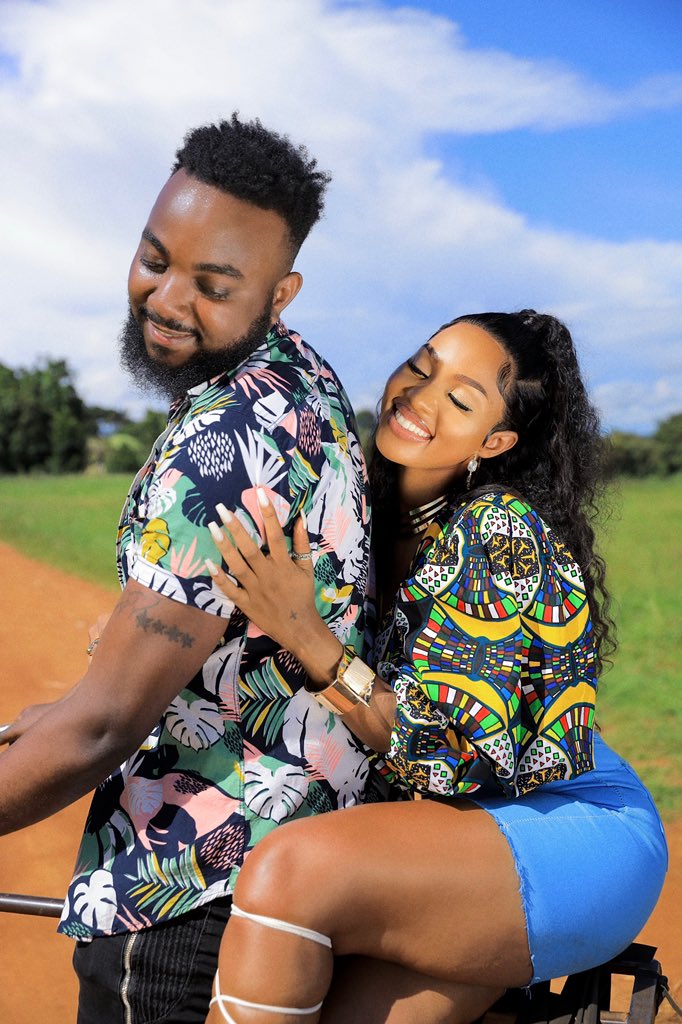SpiceDianaUg's tweet image. #SIMPLEMAN OUT TOMORROW

youtu.be/UsUCXRAAEPo