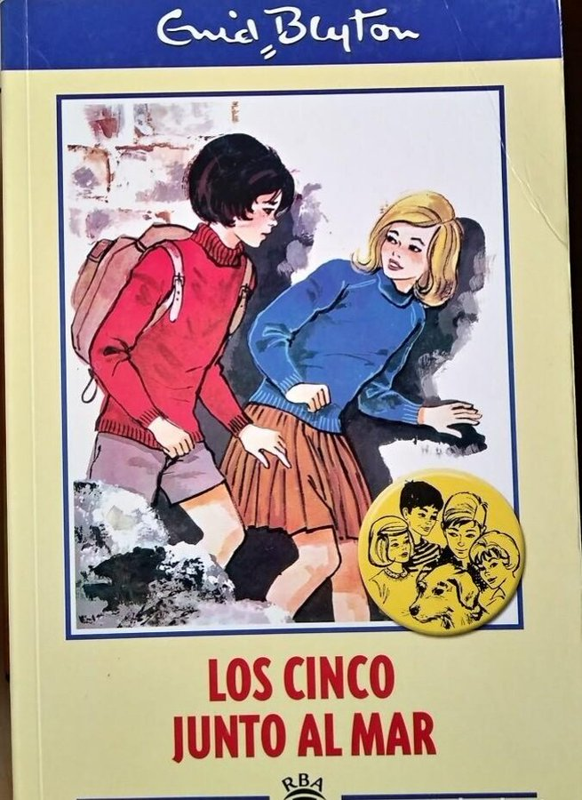 javiervarelag's tweet photo. Con Los cinco (los mismos que éramos en casa), de Enid Blyton, empezó todo. Luego llegaron otros.
Los libros despiertan la mente, nos educan, nos enseñan, nos hacen viajar, nos enriquecen, nos interpelan, nos hacen mejores. Son salud.
#GraciasLibro
#DíaInternacionalDelLibro📕 https://t.co/hWWKE17Qez