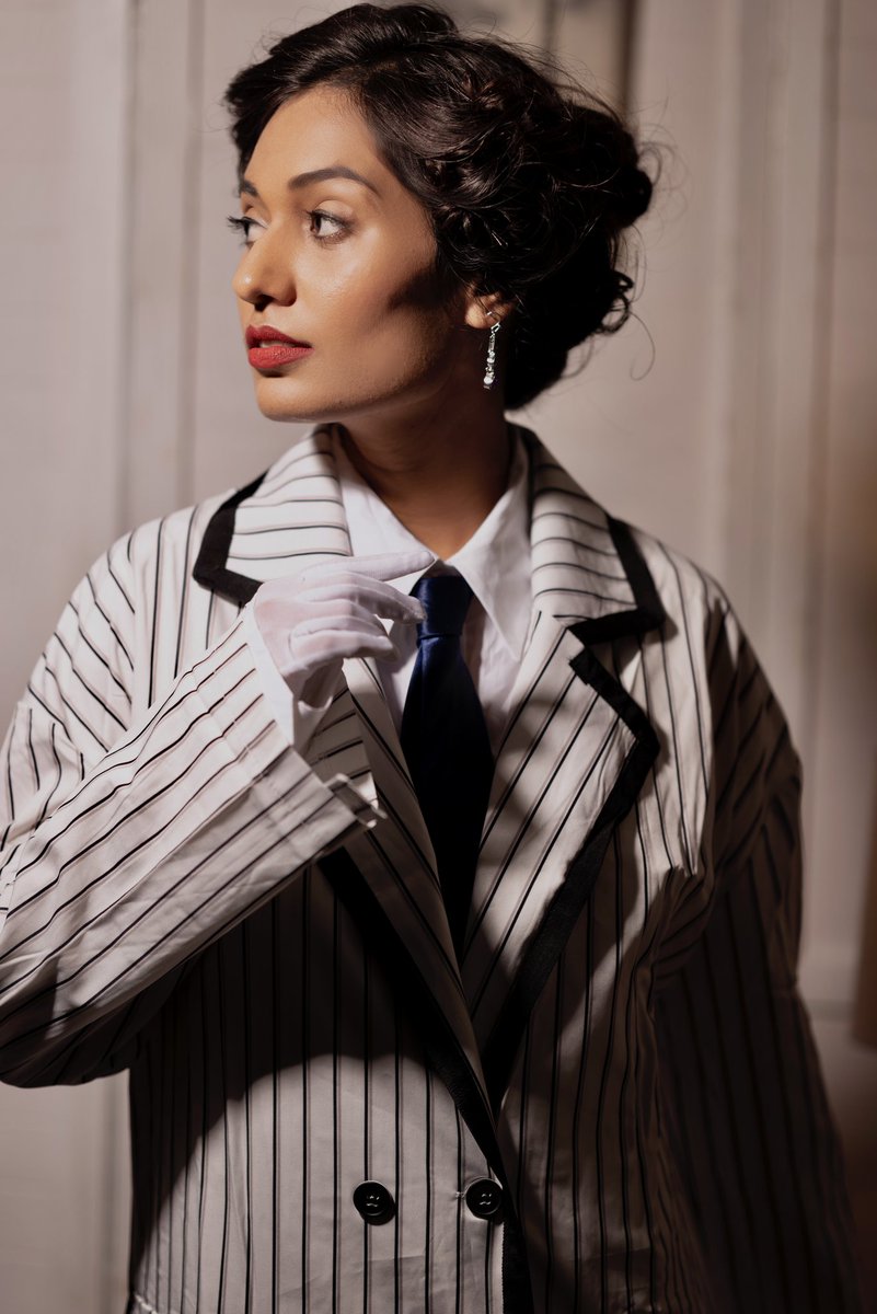 LaveenaSengar's tweet image. Rose’s fashion and choices of clothes are very underrated and almost not given an appreciation. 
She has a good eye for clothes and fabric that every time she wears them, she looks like a Greek Goddess. Don't you agree? 
#Titanic #rosedewittbukate #jackdawson #rosedawson