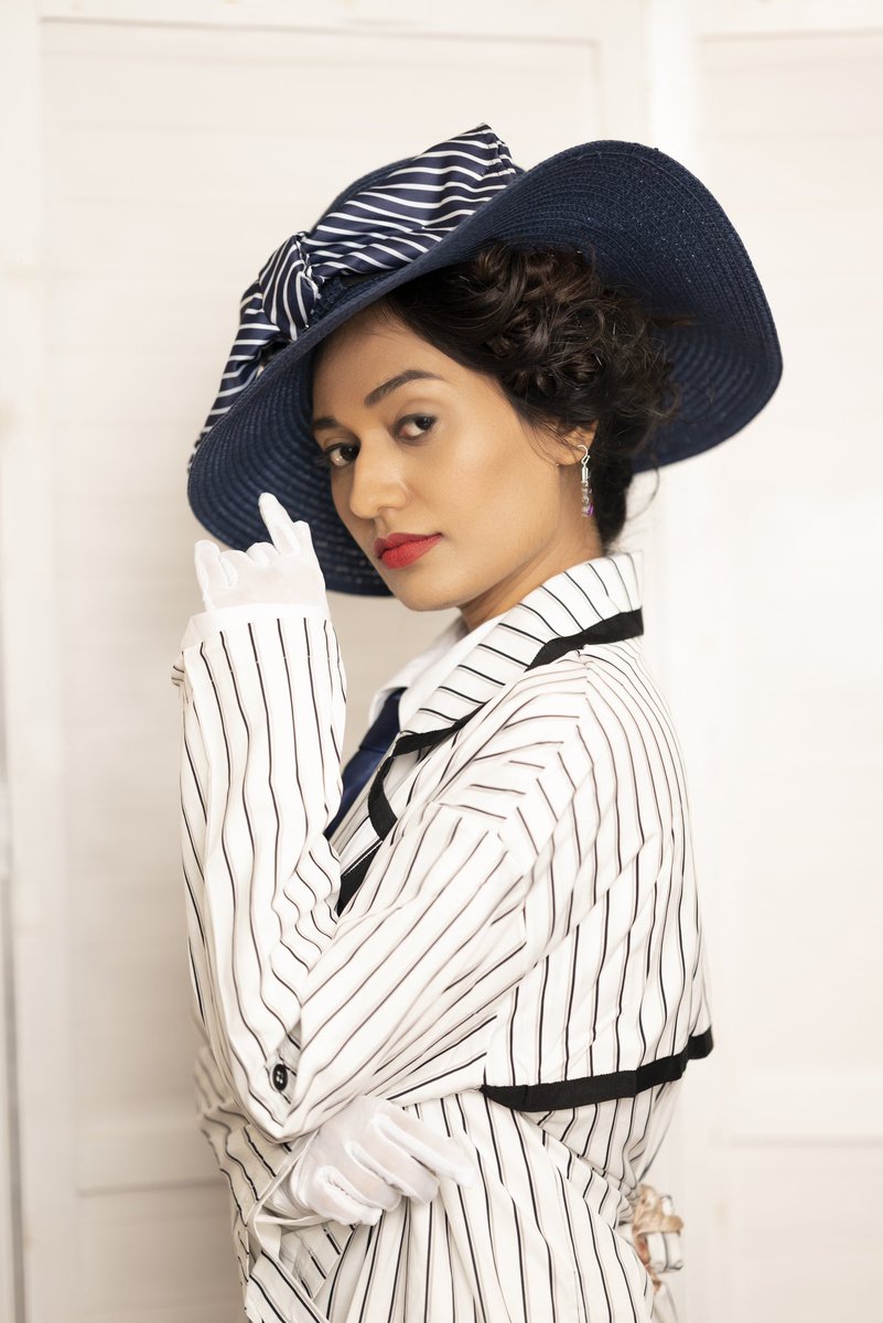 LaveenaSengar's tweet image. Rose’s fashion and choices of clothes are very underrated and almost not given an appreciation. 
She has a good eye for clothes and fabric that every time she wears them, she looks like a Greek Goddess. Don't you agree? 
#Titanic #rosedewittbukate #jackdawson #rosedawson