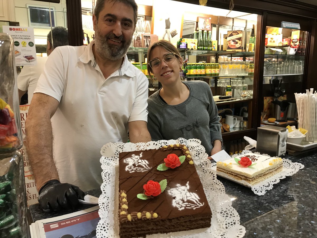 montserratubeda's tweet photo. Sant Jordi 2023 Ona Gràcia https://t.co/tF6TPNJEg8