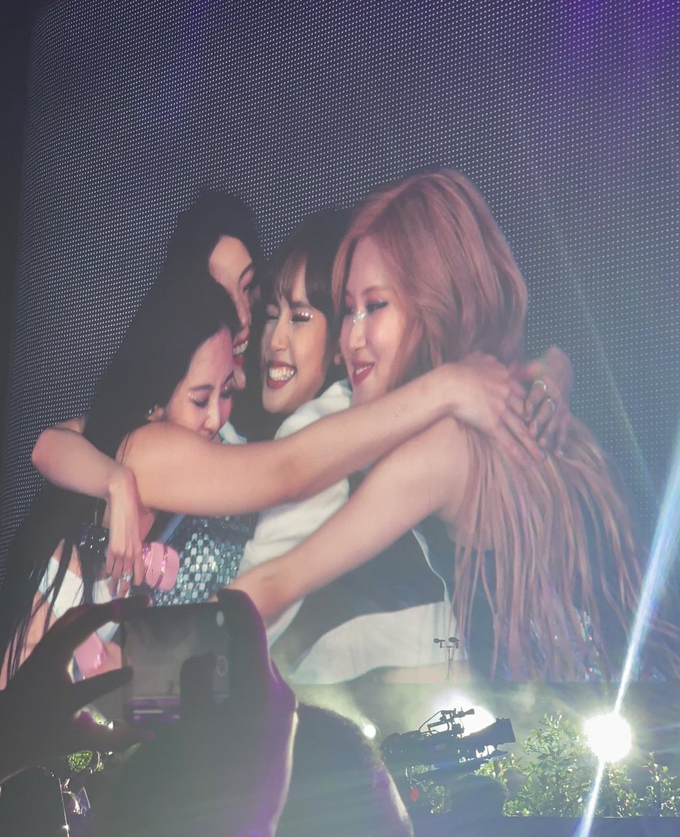 BLACKPINK BRASIL🌹 on Twitter "Vivemos o "PINKPUNK", o debut adiado, o