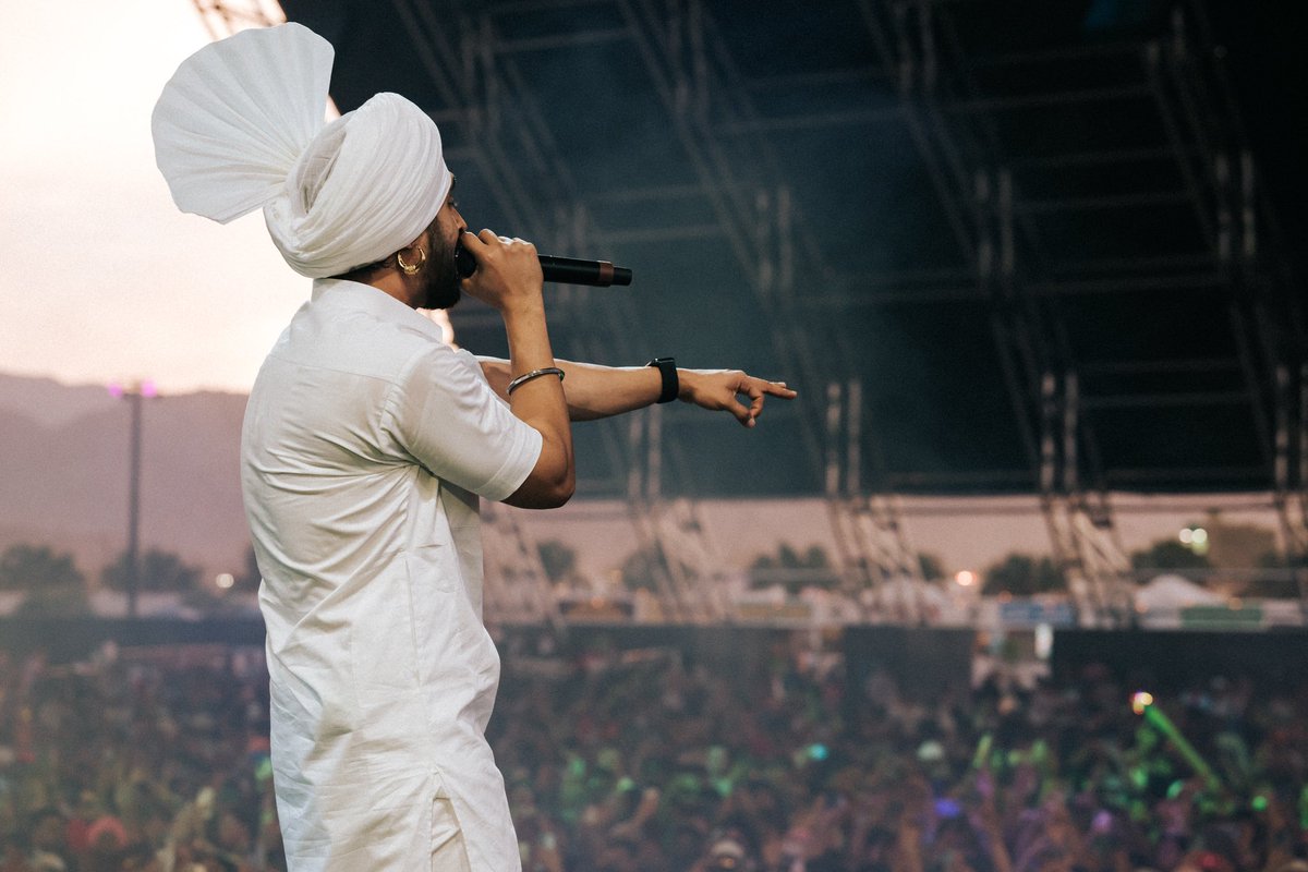 hsjattuan's tweet photo. Chaaa gya punjabi Coachella aliyo @diljitdosanjh https://t.co/wpNzioTqcO