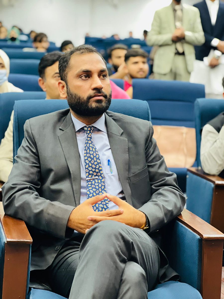 GhaniRaad's tweet photo. نمل،اسلام آباد
#usmanghaniraad #numl #numlian #islamabad #university https://t.co/IljriG9HEV