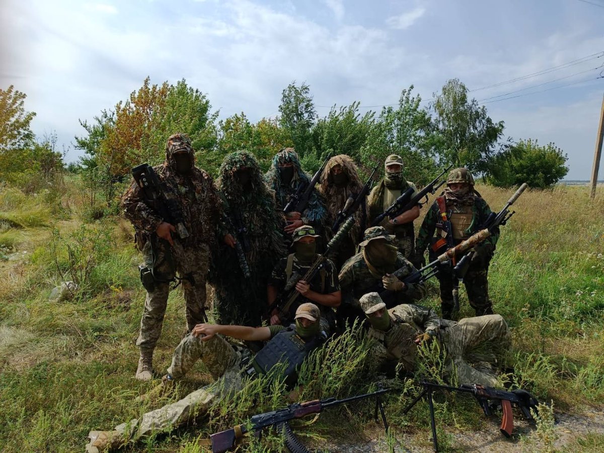 vsheredeha's tweet photo. друзі, ніяк не можу закрить збір на снайперський комплекс для роти вогневої підтримки 144-го батальйону 116-ої бригади.

залишилось трошки менше 80 тисяч, треба зібрать до завтра.

дуже прошу сьогодні ще гривню і поширення.

банка:  https://t.co/IXJyKSO8Rn https://t.co/uT4kY70NmR