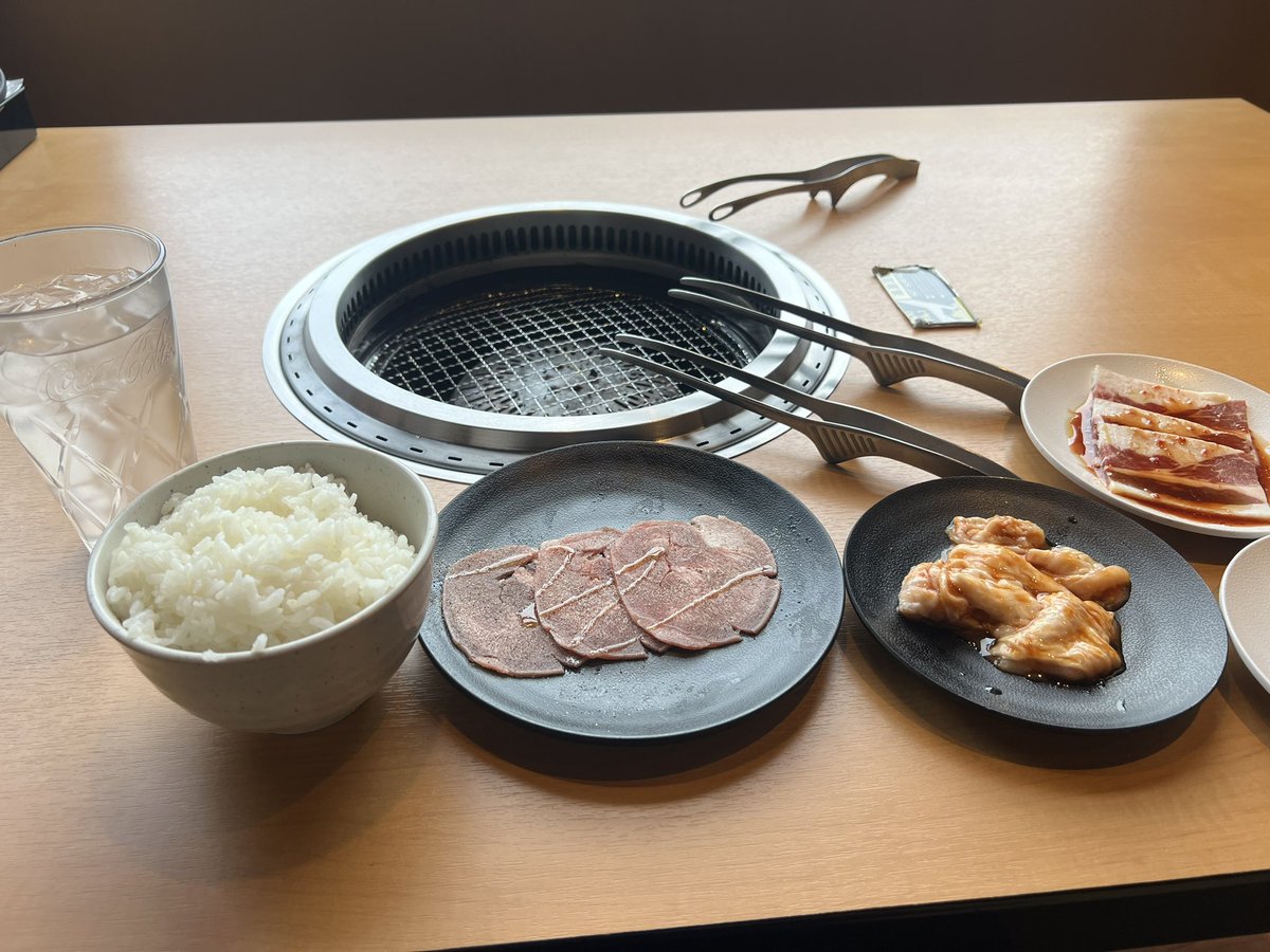 nuuuuu33's tweet photo. とりあえずダイヤ達成
一人焼肉感謝します。 https://t.co/Hevp5knsn2