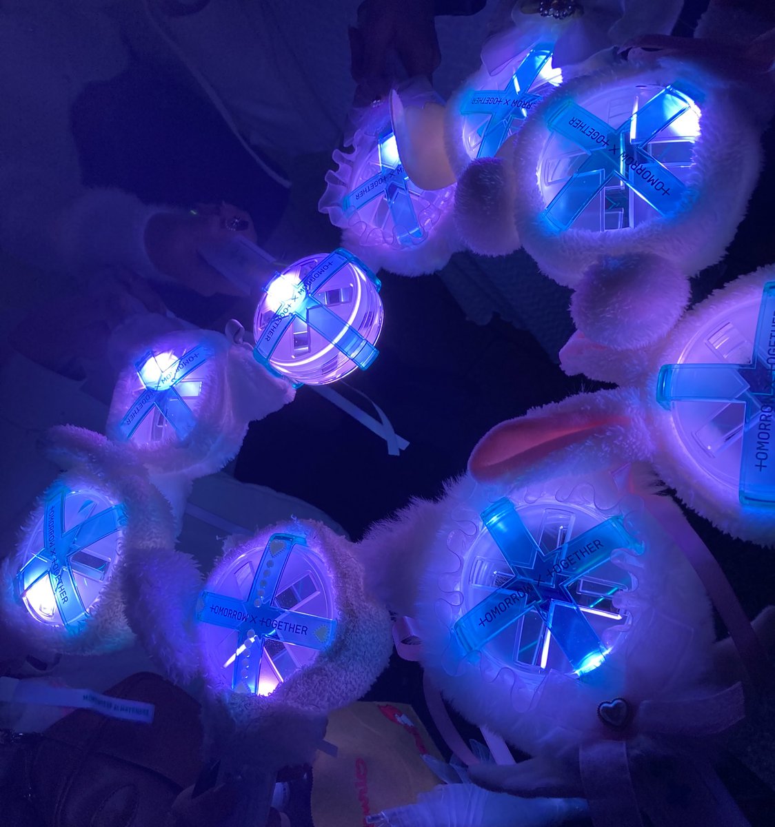 tgthrx's tweet photo. 230415'♡ https://t.co/qkExmkEP8n