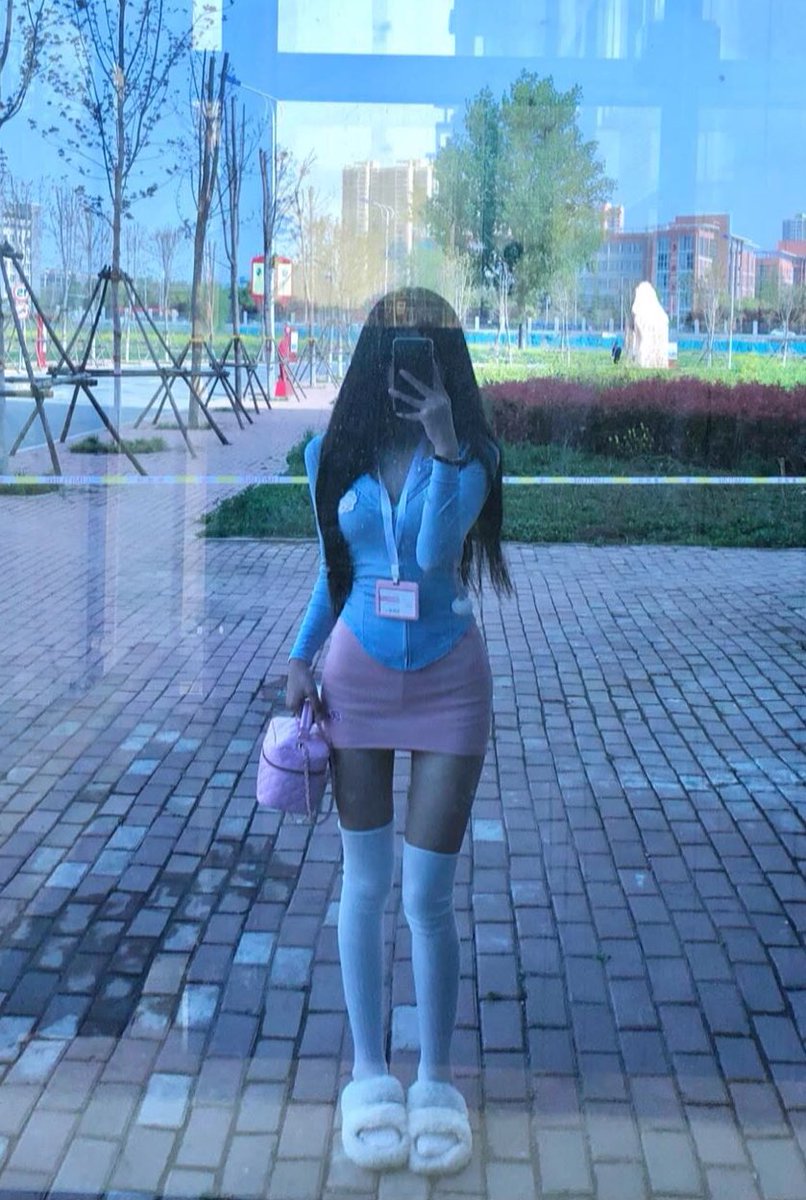是谁说我不行？我在床上嘎嘎行 https://t.co/C7YxpQ2brC