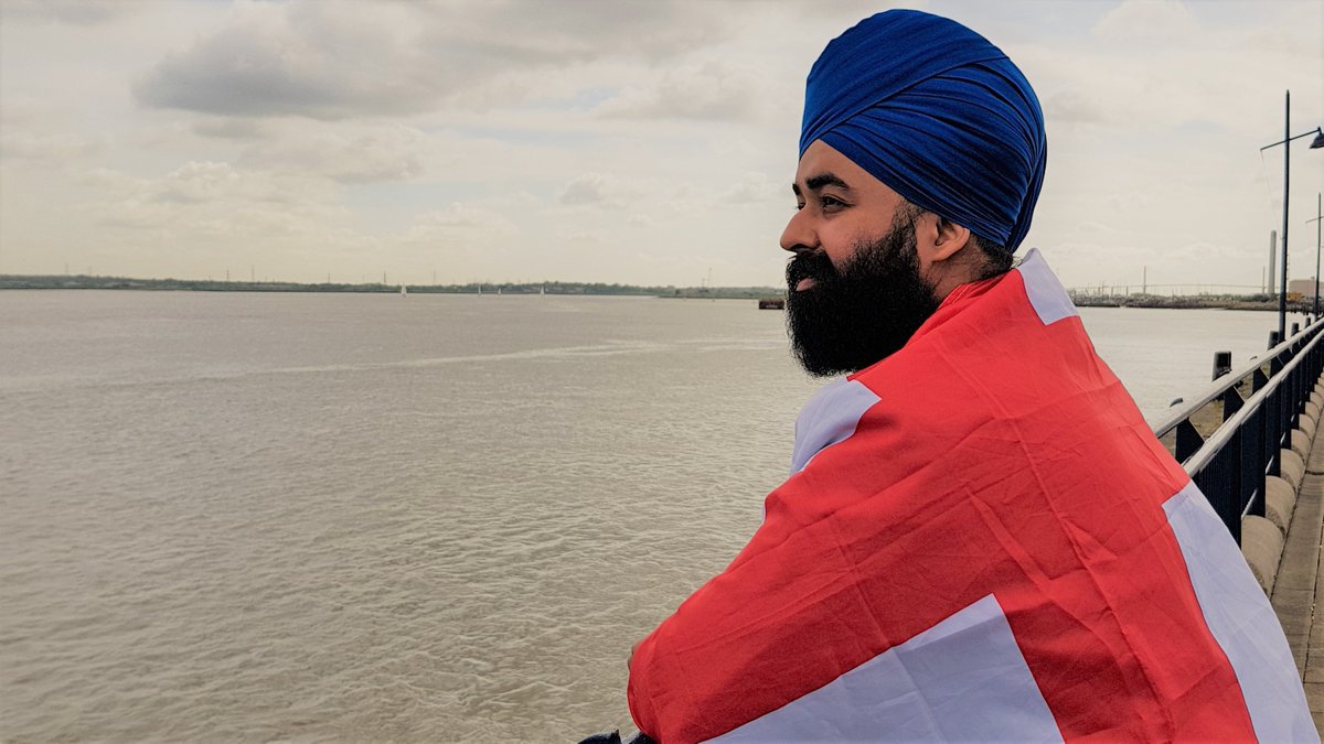 AmandeepBhogal's tweet image. 🏴󠁧󠁢󠁥󠁮󠁧󠁿
This is my flag.
This is your flag.
This is OUR flag.
God bless England and the Cross of St George - which unites us all to proudly call this green and pleasant land home.
Be proud of this England of ours, this most warm-hearted place, this #ForceForGood 
Happy #StGeorgesDay!