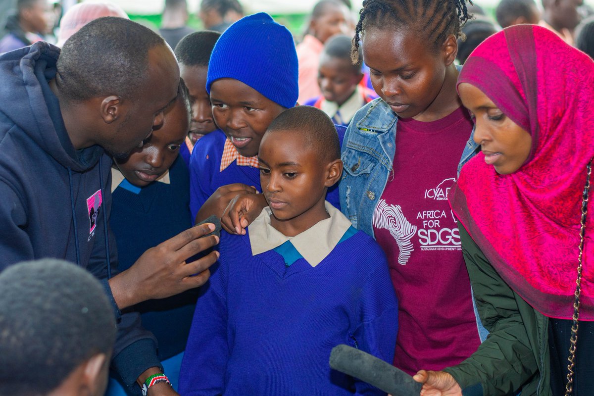 Yesterday @k_iuesa Celebrating #WorldEarthDay  Nairobi Rivers Commission, and Muthurwa Primary School! 🌿 The event was all about environmental and water sustainability.
Building a brighter future through environmental education:

@k_iuesa @RukiaAhmed101