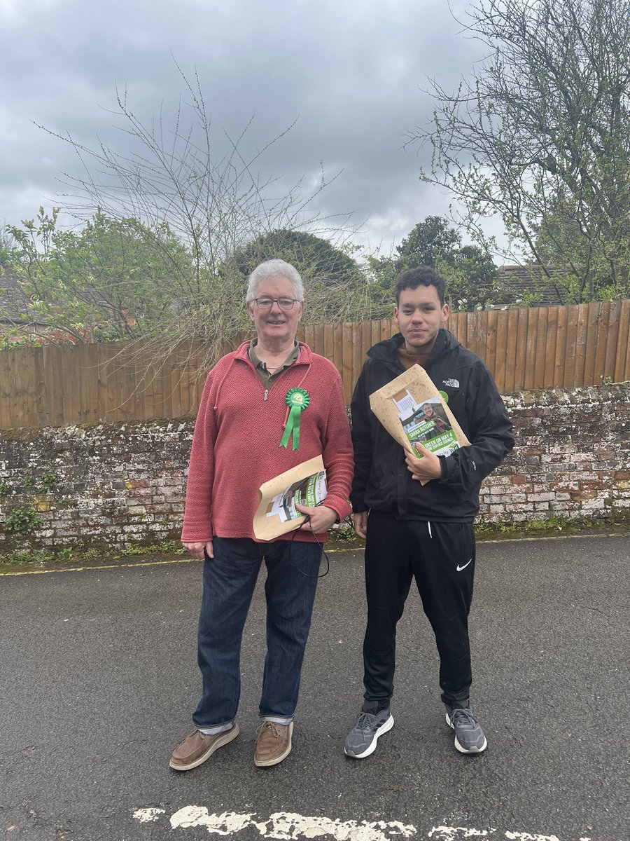 David and Rody are out in Welwyn West Ward Speaking to residents! #GetGreensElected #WelwynHatfield