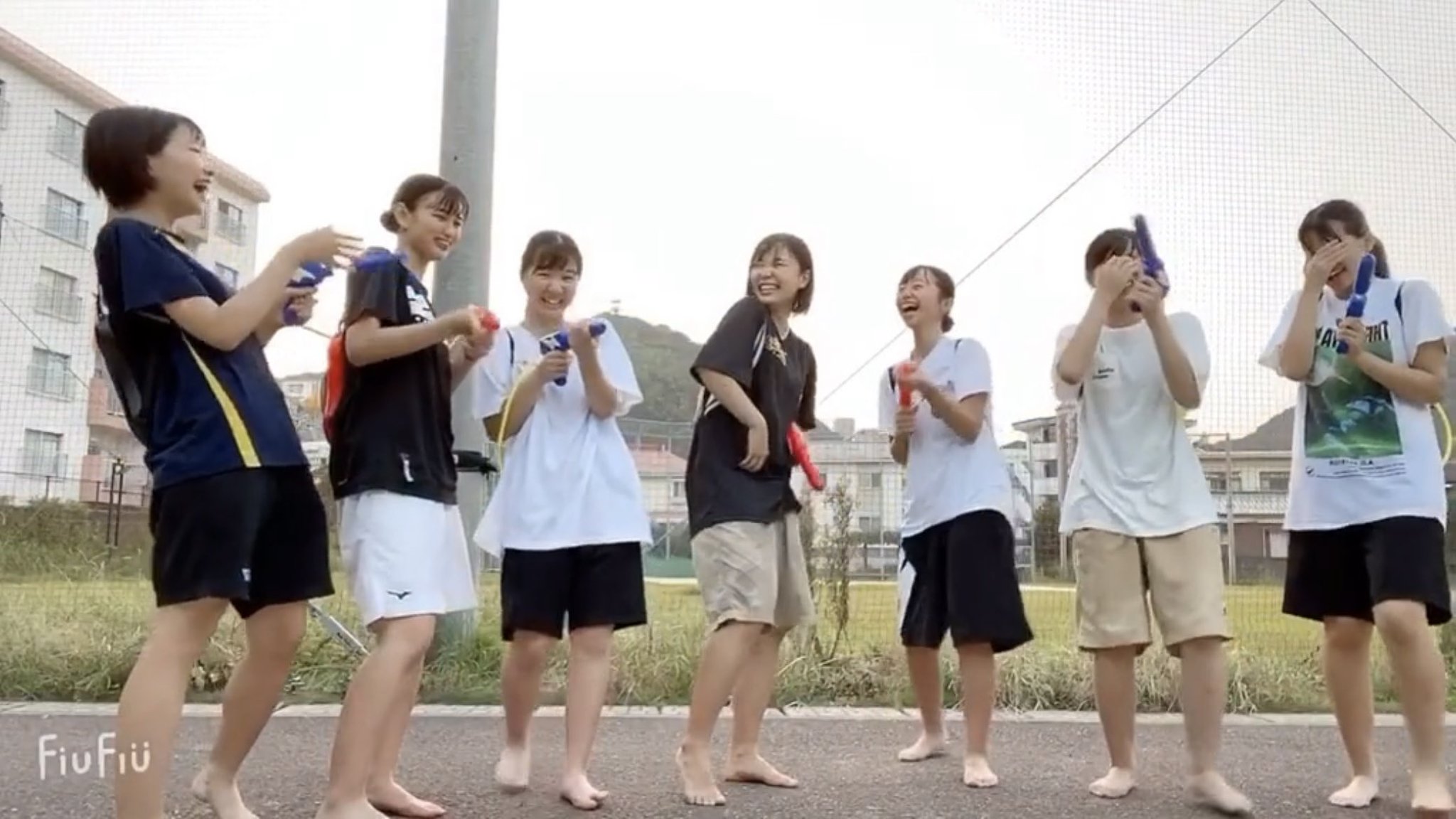 X 上的sockless：「JK 裸足水遊びt.coEAsrdRutC0」  X