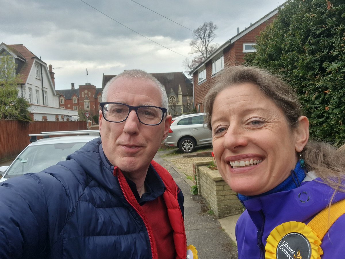 Busy Saturday afternoon helping @helenemaguire PPC for Epsom and Ewell  and @MVLibDems 
#LocalElections2023