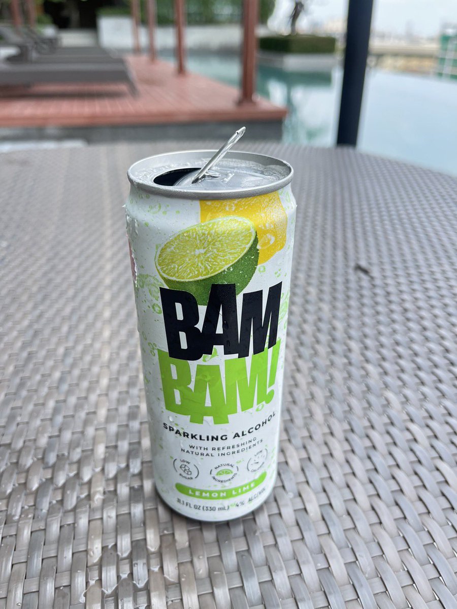 GaGaFew's tweet image. มาว่ายน้ำในอากาศร้อนๆแบบนี้ ของสดชื่นซ่าๆแบบ BAMBAM! นี่ตอบโจทย์มาก No Calorie แถม Low Sugar สายออกกำลังกายที่กลัวอ้วนก็คือสบายใจได้เลย น้องเป็นแอลที่หอม ดื่มง่าย เปรี้ยวๆหอม Lemon ใครไม่เคยควรลอง