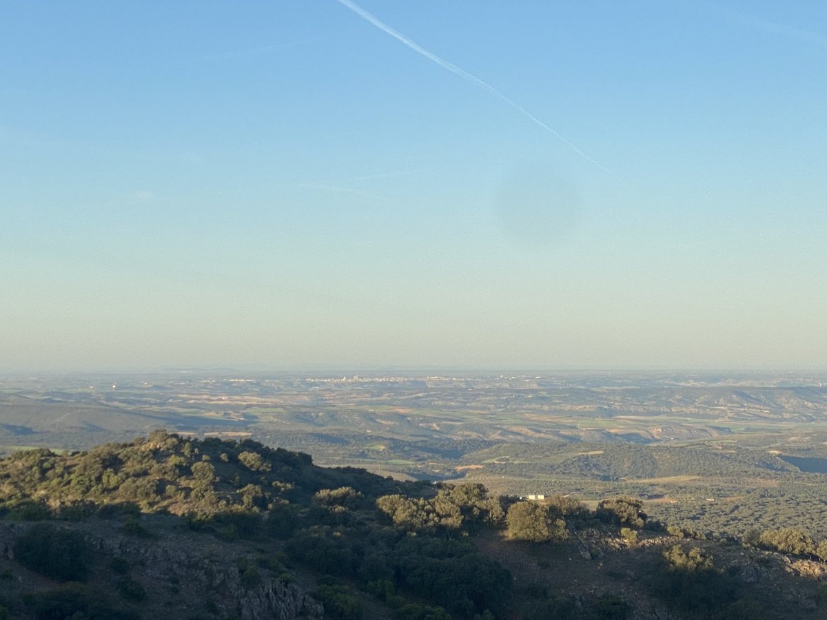 EA4GXD's tweet photo. Mañanas de Radio #hamradio #acrab #concurso #hf #7170  @ea4df32 #ea4gzw #ea4df
#atalayadealtomira #cuencs #dme16173 #mvcu0518 https://t.co/726gfGGBJf