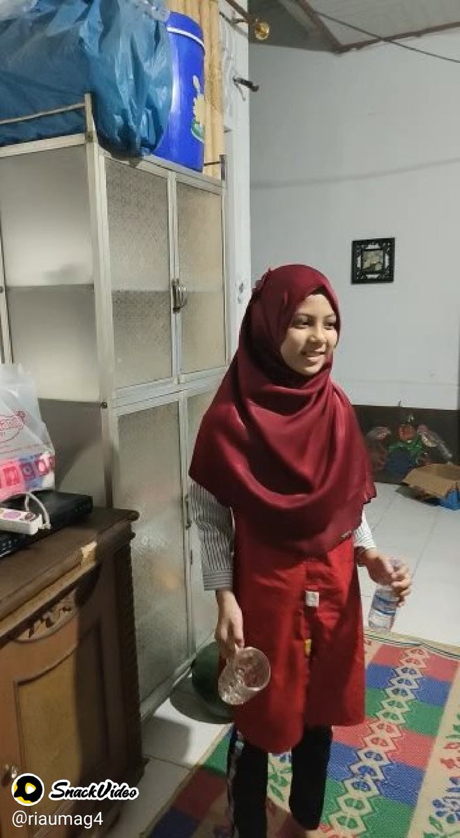 Wow, di sini ada video yang sangat menarik!
sck.io/p/Sj1yLn-C